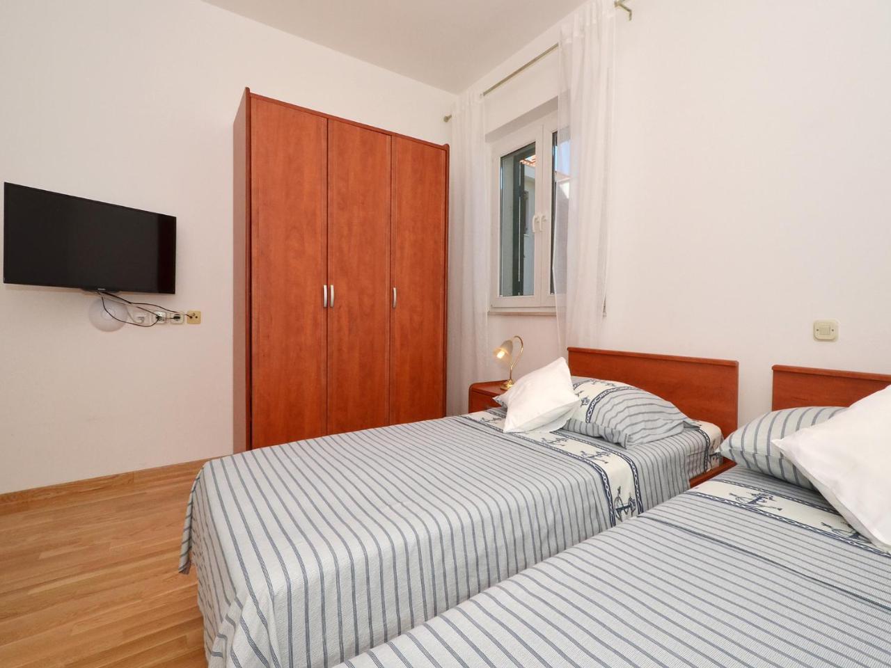 Apartments Nera Подстрана Екстер'єр фото