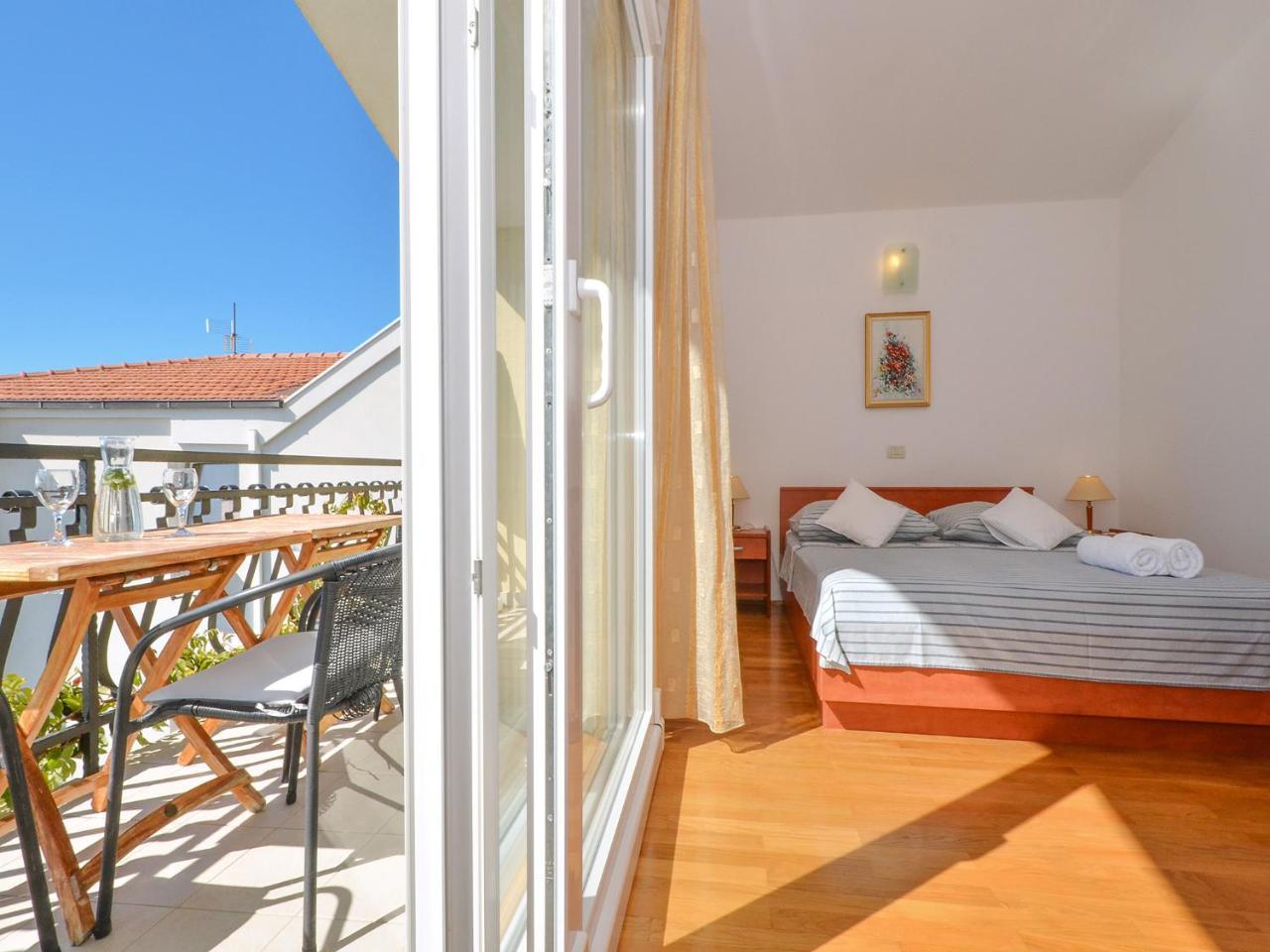 Apartments Nera Подстрана Екстер'єр фото
