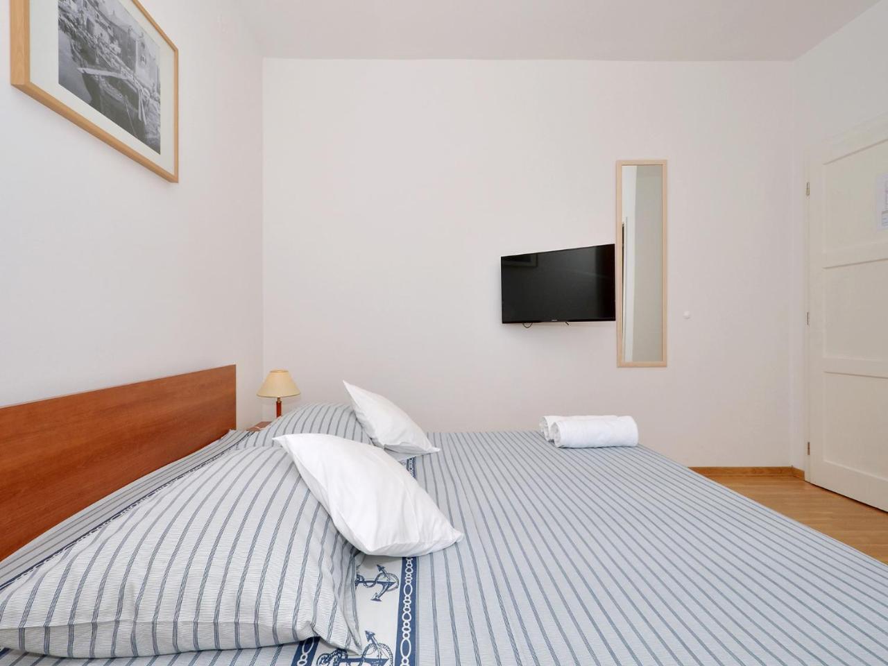 Apartments Nera Подстрана Екстер'єр фото